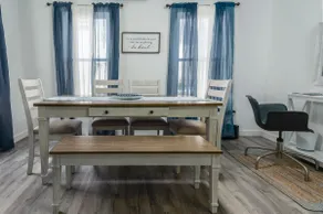 Cozy Contemporary River's Edge Retreat - Image 5