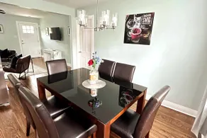 Comfy & Quiet 3BR | Perfect for Business Teams - Image 3