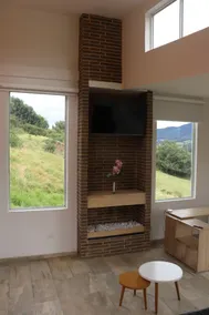 Charming cabin in the mountains - Image 4