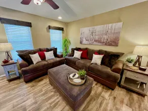 Oaks on Edgewood - Image 4