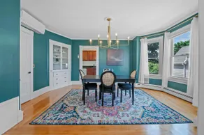 Newly Renovated Victorian close to Salem - Image 3