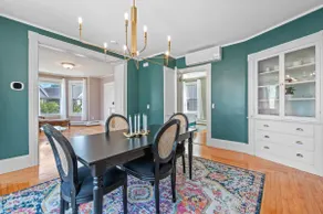 Newly Renovated Victorian close to Salem - Image 2