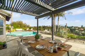 Bright Home with Hot Tub and Ocean View - Image 4