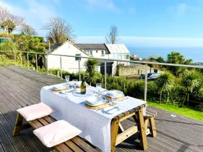 The Bungalow Ventnor with amazing sea views - Image 2