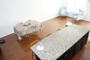 Lux 3BD (4) 2.5BA | EV L2 |Airport & Naval Academy - Image 2