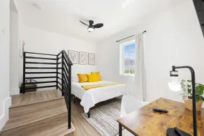 3 BR Smart home, close to airport, Fast WiFi, Patio, Grill & Free private parking - Image 3
