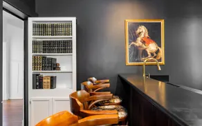 Historic Home with Secret Speakeasy right Downtown - Image 3