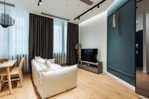 Chic Apartment At Axis Towers - Image 2
