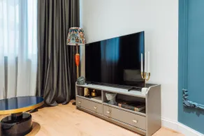 Chic Apartment At Axis Towers - Image 3