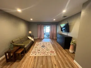 The Tranquil Townhome - Image 2