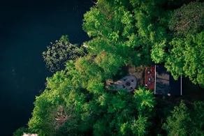 Sasquatch Shores: Cozy Lakeside Cabin on Star Lake - Image 3