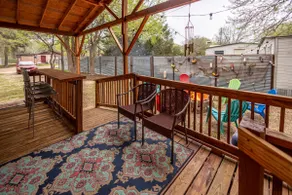 Lake Lovers Getaway - Image 4