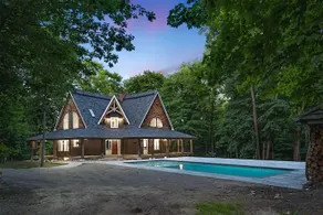 Luxury Chalet in the Woods w/ Pool & Hot Tub, Near Wasaga Beach & Blue Mountain! - Image 2