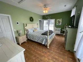 Grasshoppers Guest House 1 - Image 5