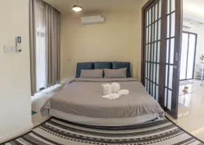 One Season Pool Villa ~ Pattaya ~ Four Bedroom Single Family Home, BBQ/Party/Big Lawn/Kitchen - Image 4