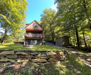 Rare new Home on Lake Whitingham. Semi-priv beach - Image 2