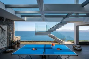 Lady Sea 6 Bedroom Villa with Heated Pool & Private Beach Access - Image 5