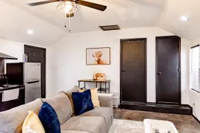 The Blue Bungalow! - Image 2