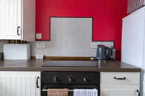 Plush Stay for Four in Central Brixton - Image 3