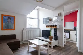 Plush Stay for Four in Central Brixton - Image 5