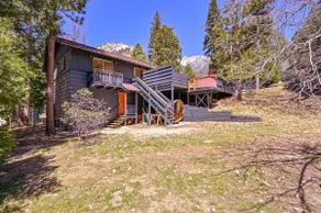 Scenic Mountain Retreat with Hot Tub and Sauna - Image 2