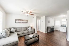 Renovated Duplex - Perfect for multiple families - Image 5