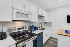 1Cute renovated 1 bd in Fairmount/ Apt 2. 1st fl - Image 3