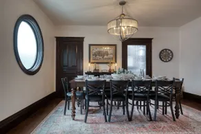 Luxury Meets History at the Iconic Barney House - Image 4