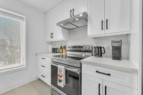 *Elegant* 3BR Home Near Hospitals/Tims Field/QEW - Image 3