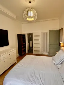 beautiful new luxury apartment Etoile Victor Hugo - Image 3