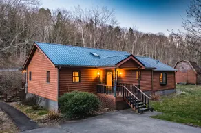 New River Cabin - HotTub, Pool table, shuffleboard - Image 4