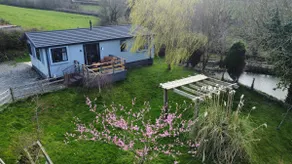 Cosy Clos Y Hendy Lodge - Image 3