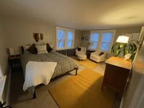 Bright apartment close to downtown. - Image 5