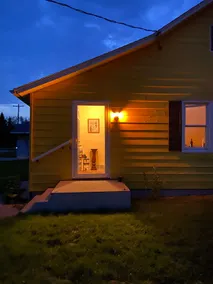 Lakeside Living - Image 2