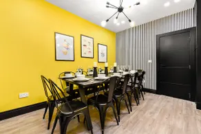 Bright & Colourful House - Best for a Large Groups - Image 4