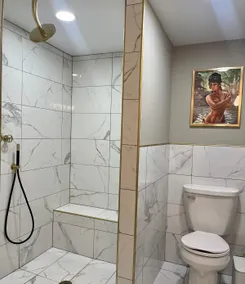 Mollie Retreat ⁂ King Studio — a stayon66 property - Image 4