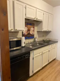 Cooperwell Cozy 2 Bedroom Duplex - Image 5