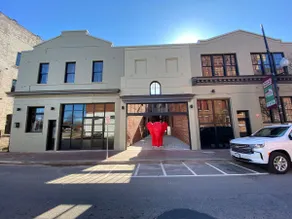 Vantage Flats - 2BR - Downtown - Firepit & patio! - Image 3