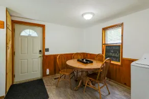 Black River Queens Cottage - Image 5