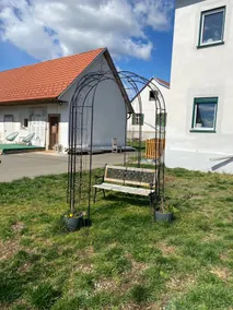 House in a secluded location - Image 2