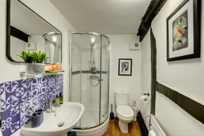 Loft Cottage by Spa Town Property - 2 Bed Tudor Retreat Near to Stratford-upon-Avon, Warwick & Solihull - Image 5