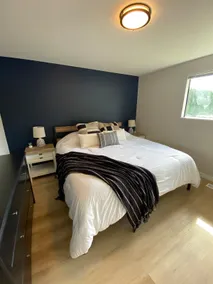 Amazing Location with Outdoor Pool 5bedroom 2bath - Image 2