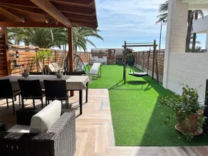 Beachfront house - Image 2