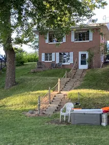 The lazy little lake house - Image 3