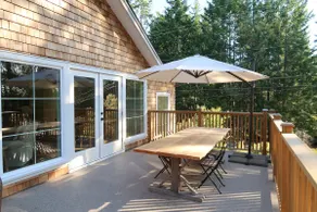 Seal Bay Cedar Guesthouse - Image 2