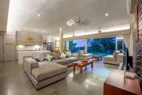 Luxury 3BR Kahuripan Villa - Image 4