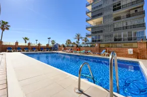 Spectacular sea, terrace & pool - Image 2