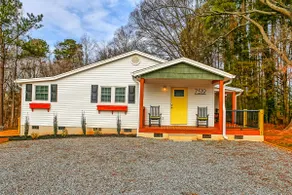 Huntersville Escape • 3BR w/ Firepit & Yard - Image 2