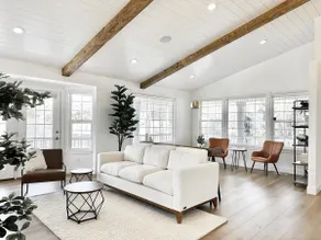 Luxury Retreat with Spectacular Views - Image 2