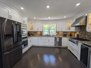 Escape to your waterfront oasis! - Image 4